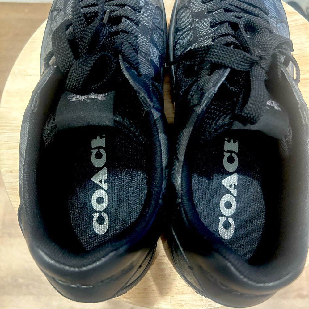 Coach men’s shoe - Picture 2 of 4